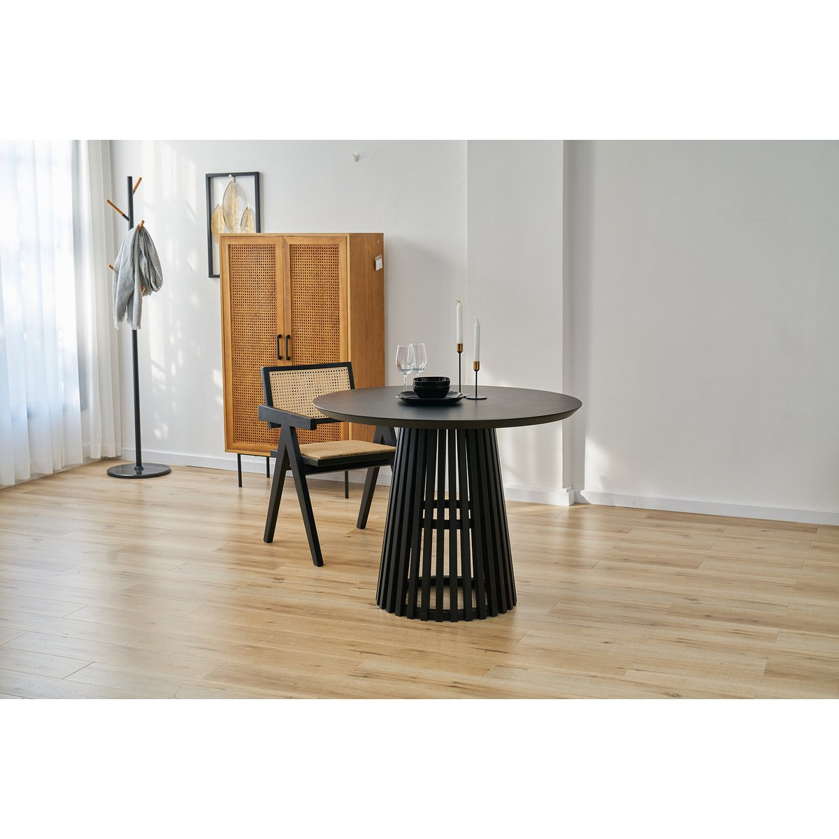 Round dining table with column frame - Diameter 100cm