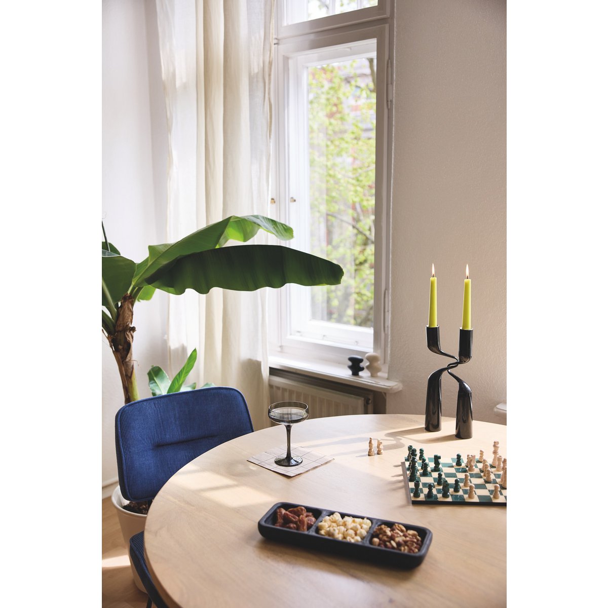 Round dining table 120x120 cm Mango wood