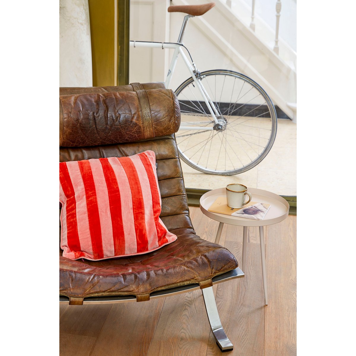 Beige Metalen Bijzettafel  - H44 x Ø40 cm