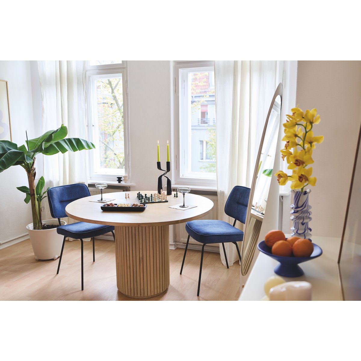 Round dining table 120x120 cm Mango wood