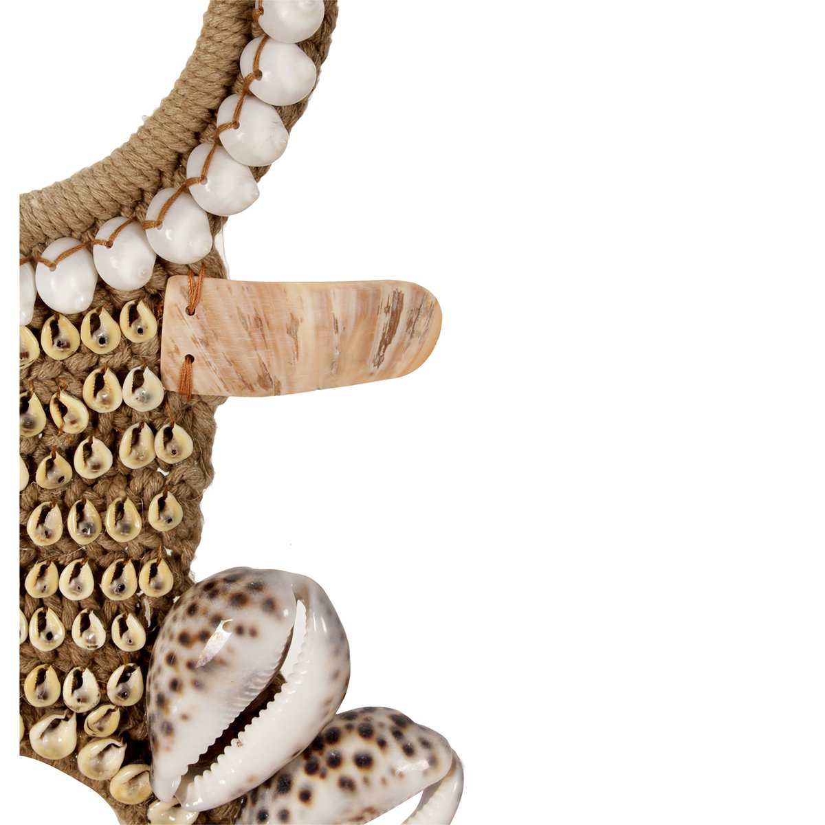 Handgemaakte Shell Ketting op Metalen Standaard