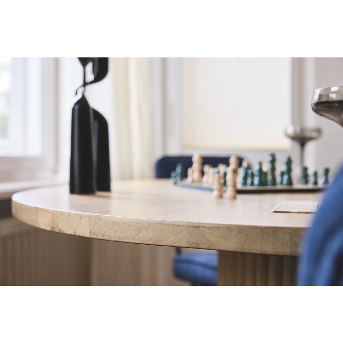 Round dining table 120x120 cm Mango wood