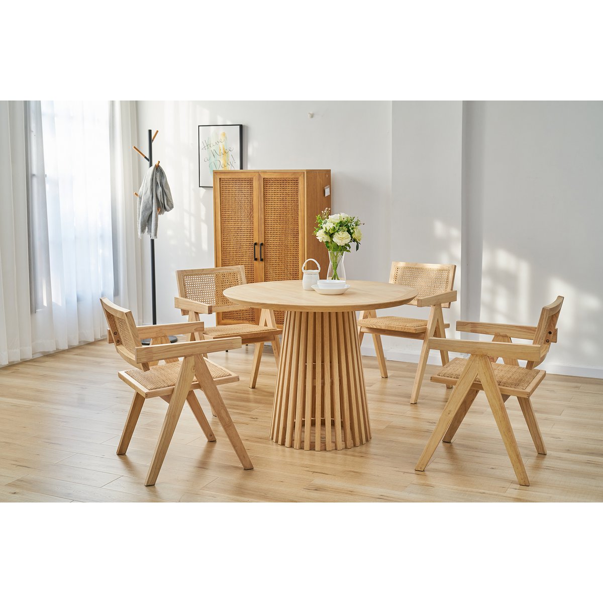 Round dining table with column frame