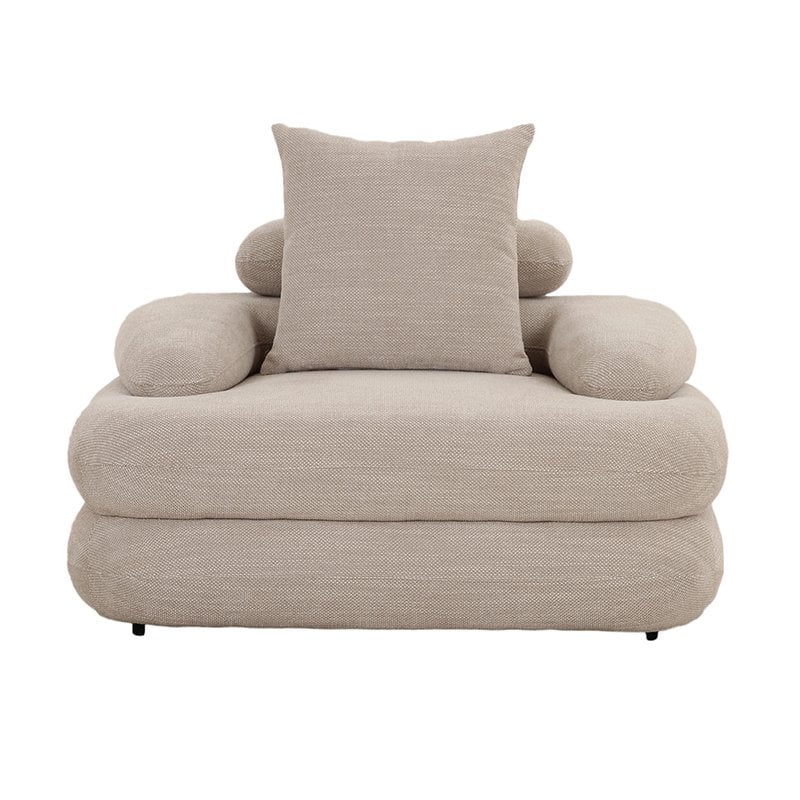 Beige Cairo loungestoel in moderne woonkamer