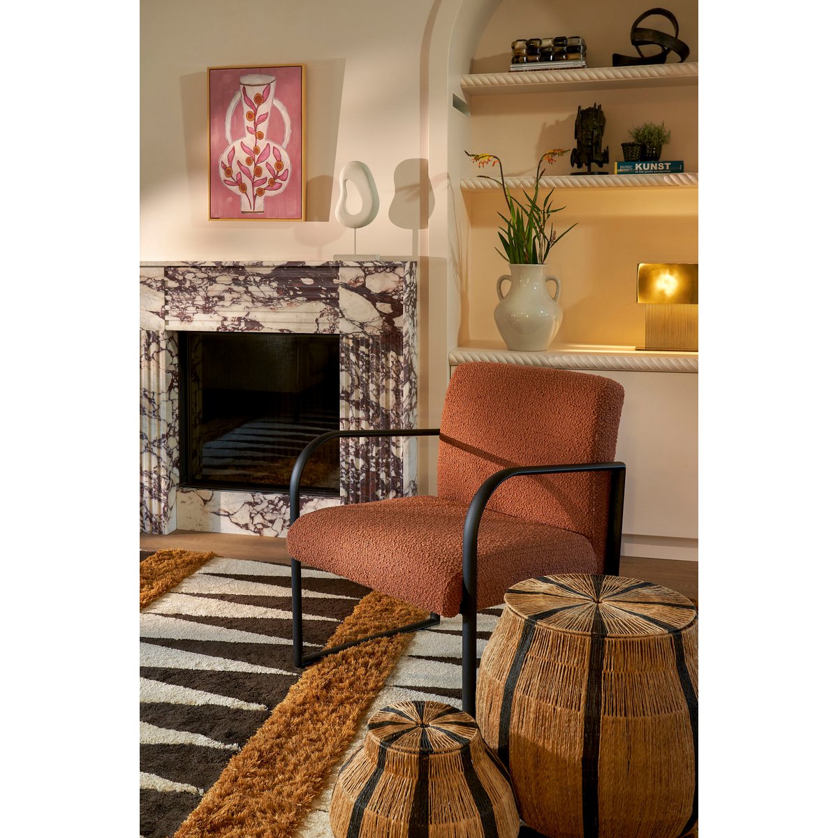 Ornament on Mango Wood Foot - Off White