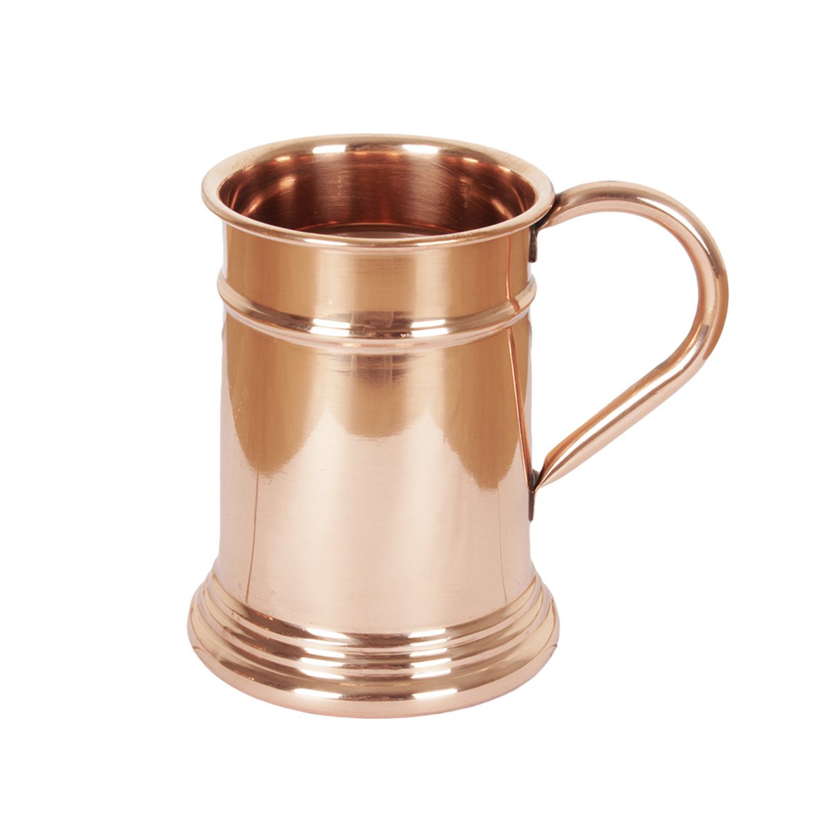 Koperen mok voor Moscow Mule in keuken
