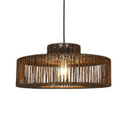 Hanglamp van touw in walnoot bruin in een interieur