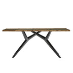 Eettafel met ijzeren frame in moderne eetkamer