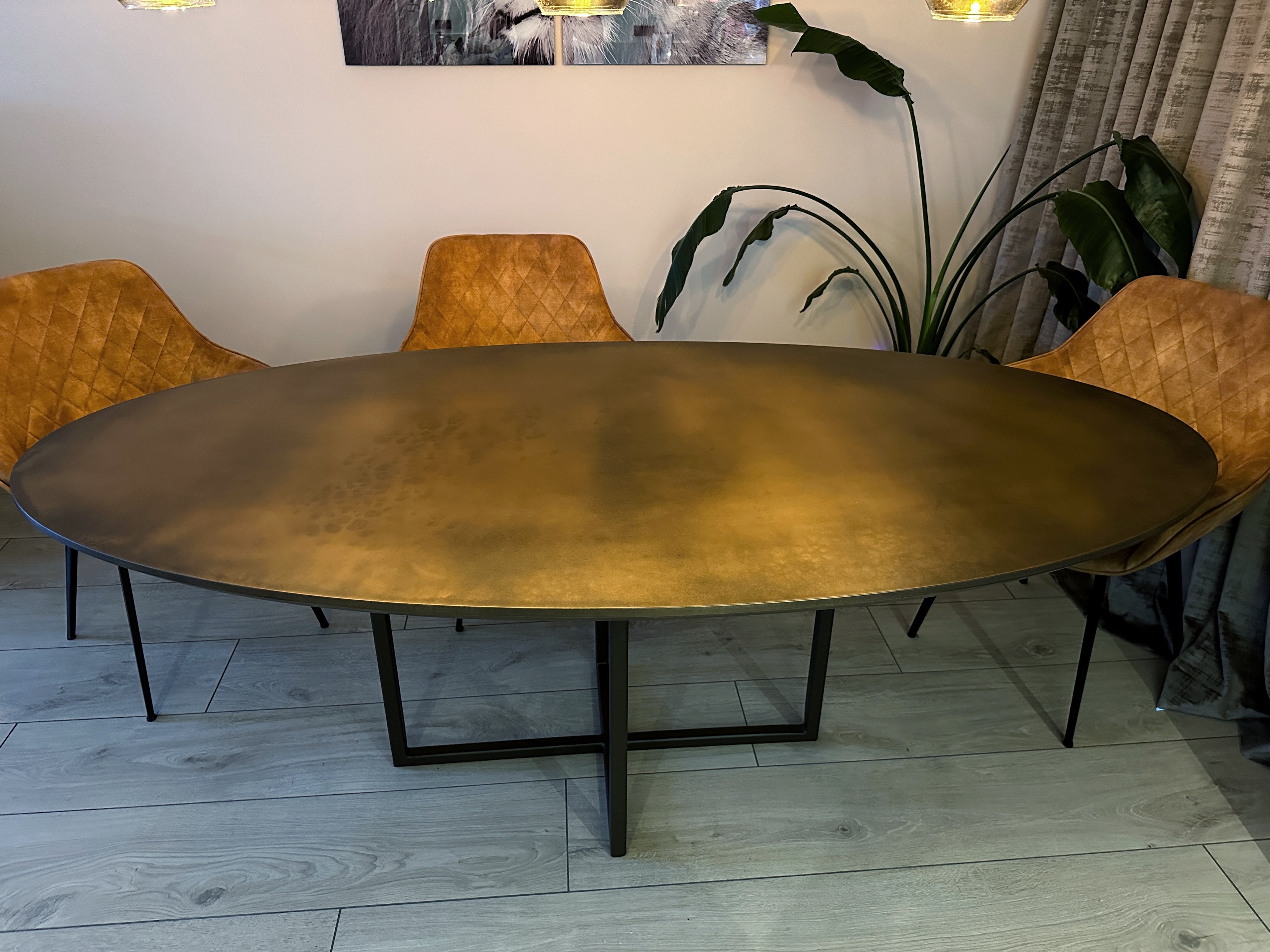 Oval Dining Table Marotta