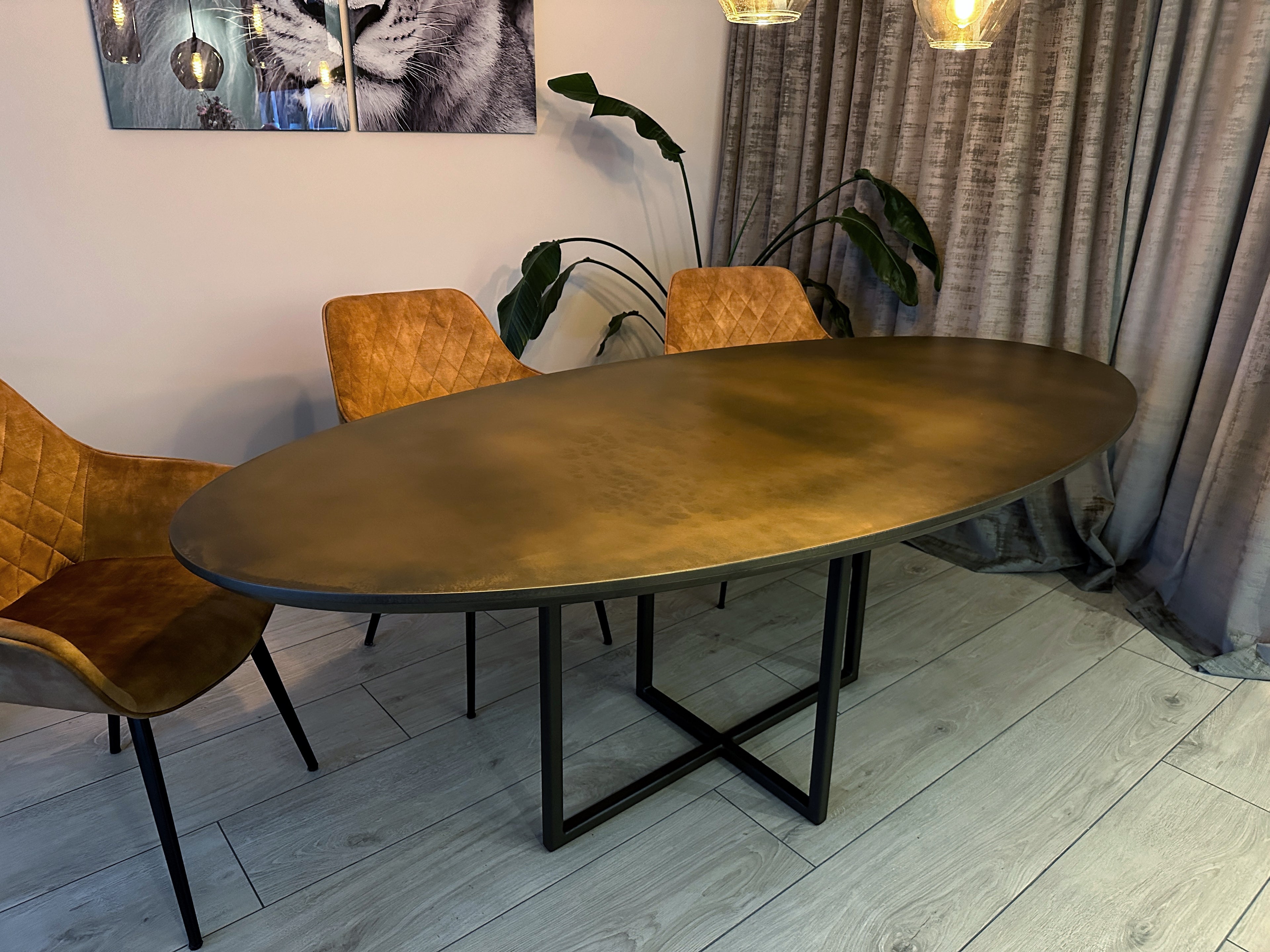 Oval Dining Table Marotta