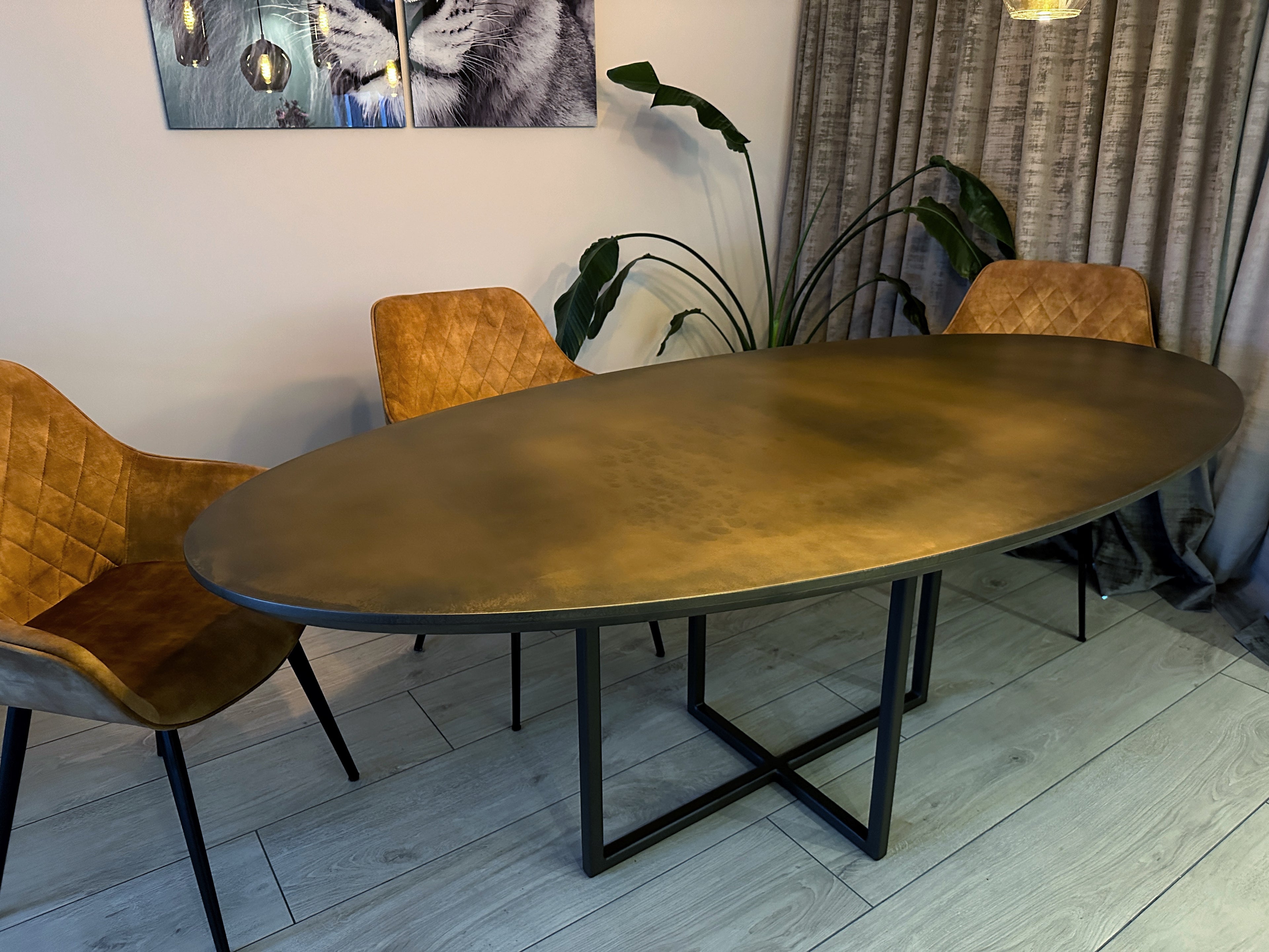 Oval Dining Table Marotta