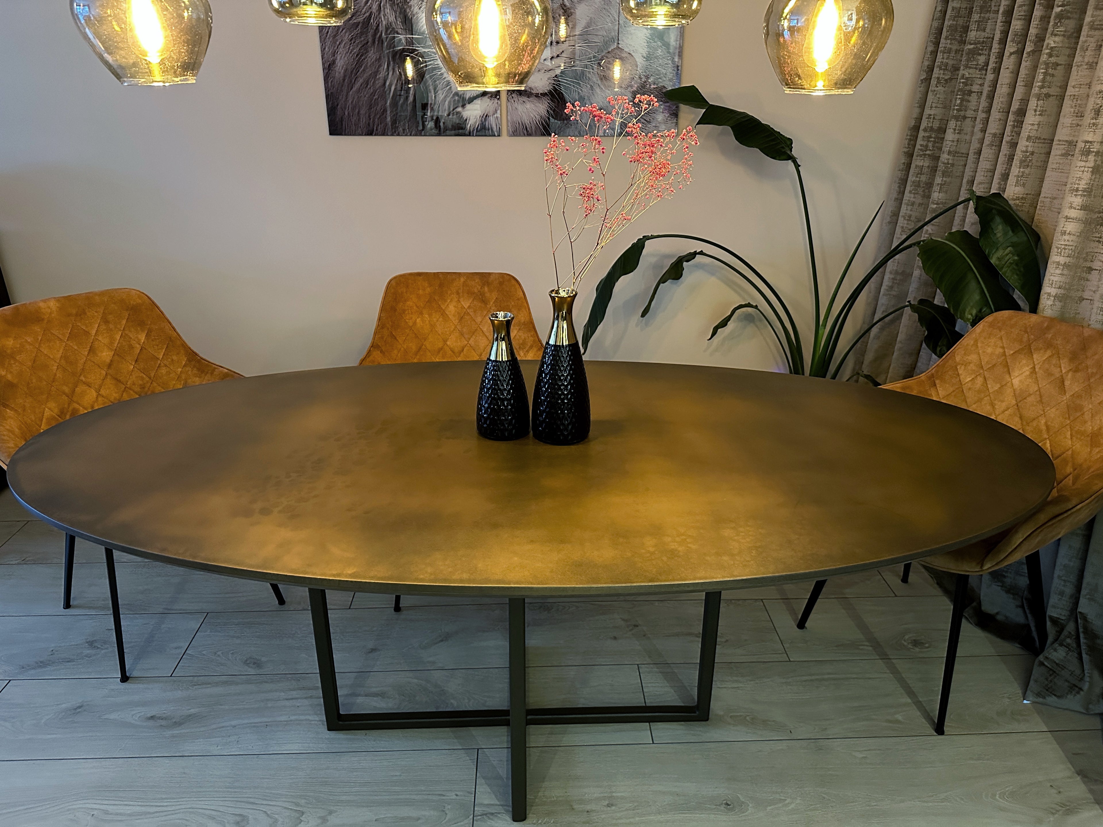 Oval Dining Table Marotta