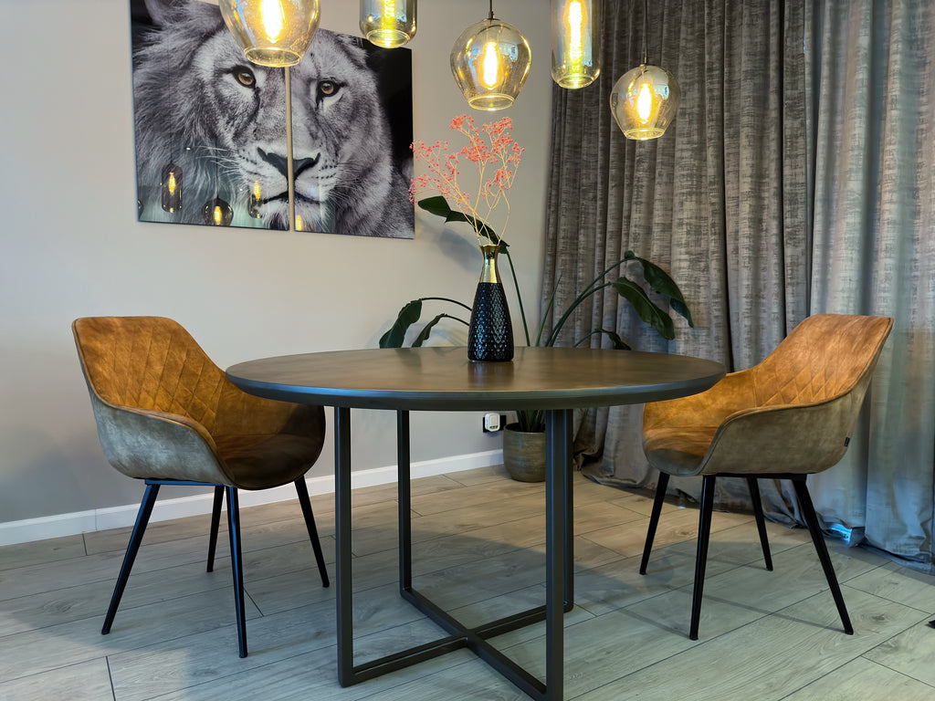 Round dining table Papillon