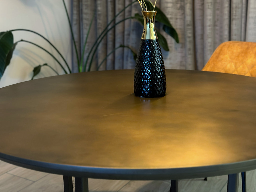 Round dining table Papillon