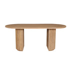 Eettafel van mangohout met geribbelde poten in eetkamer