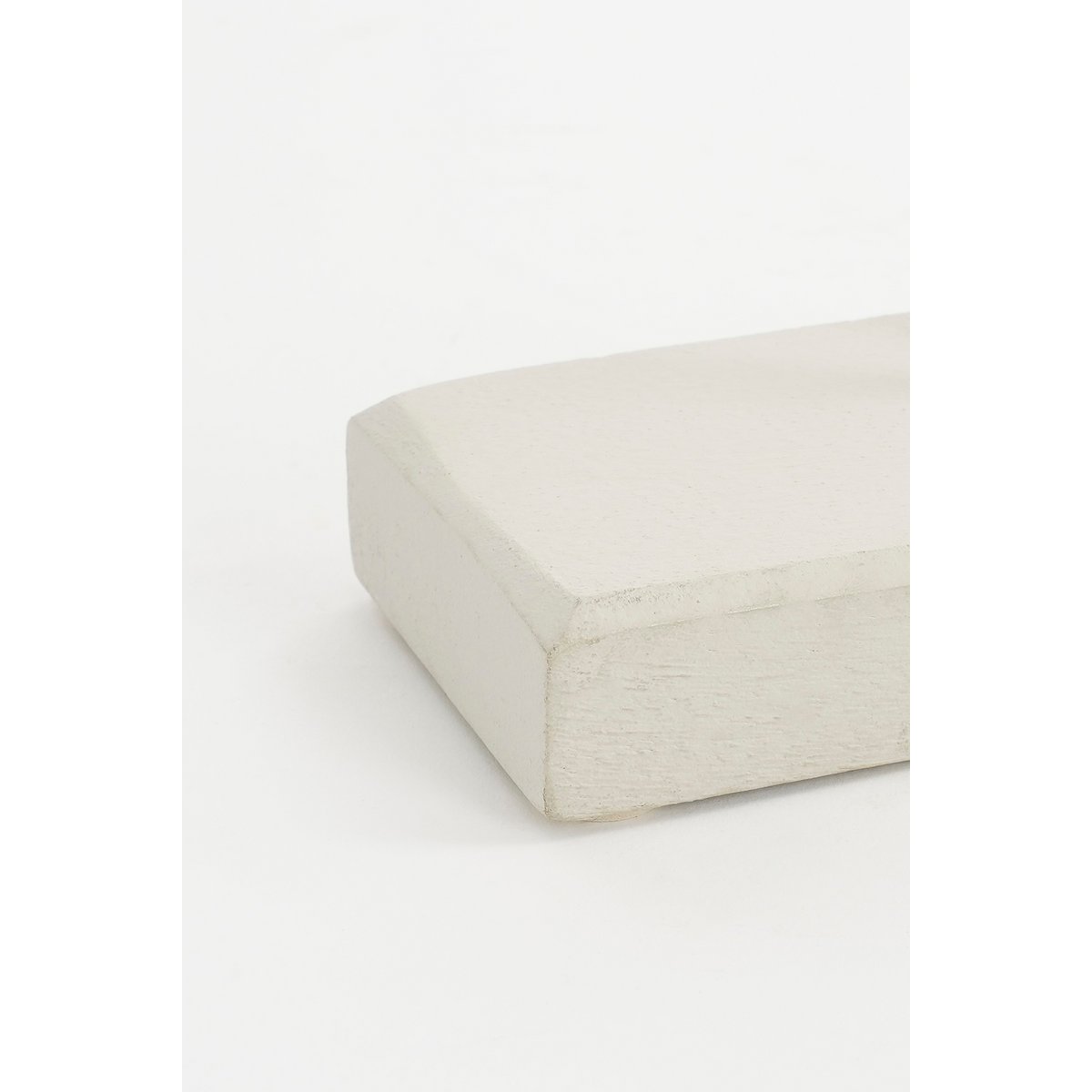 Ornament on Mango Wood Foot - Off White