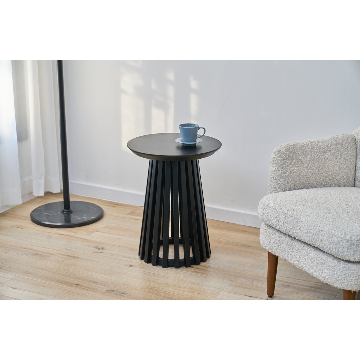 Round Side Table Black